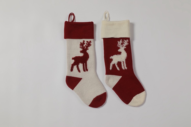 Christmas Stocking with Reindeer Design New Year Gift Bag Knitted Yarn Candy Bag